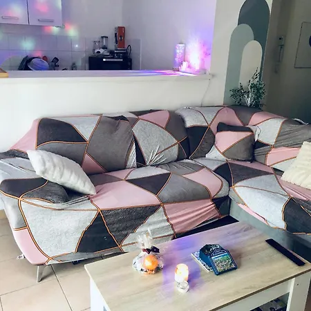 Apartmán Studio Calme Proche Cite